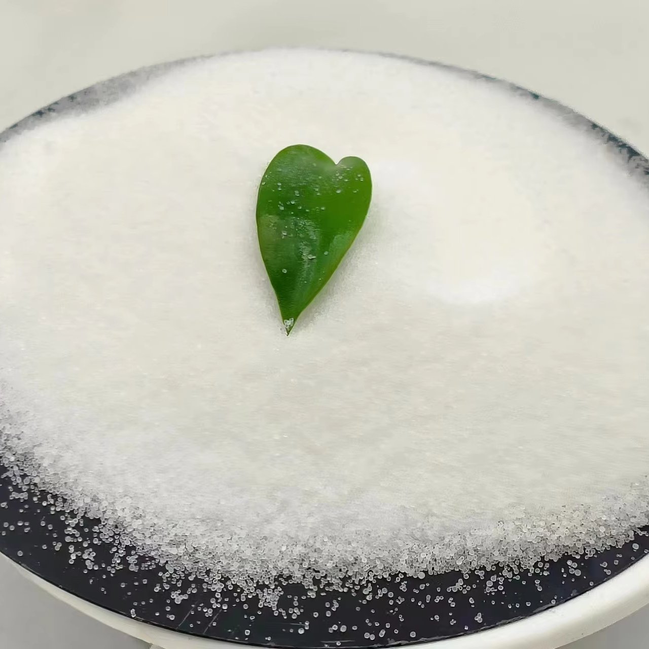 Factory Supply Food Tech Industrial Grade 99.5% Min High Purity Good Price C4h4o4 110-17-8 Regulator Fumaric Acid