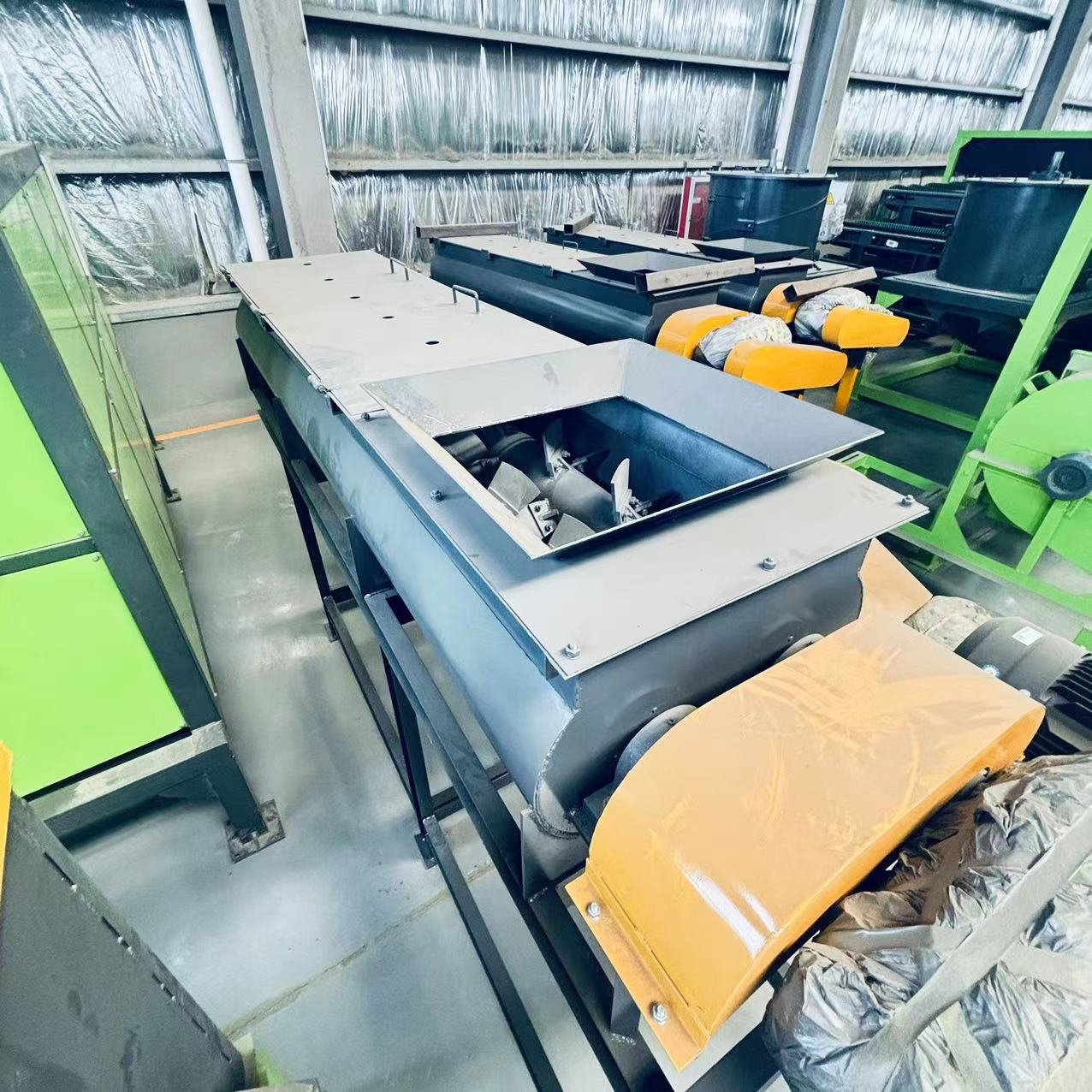 Henan organic fertilizer equipment manufacturers direct supply double-shaft mixer