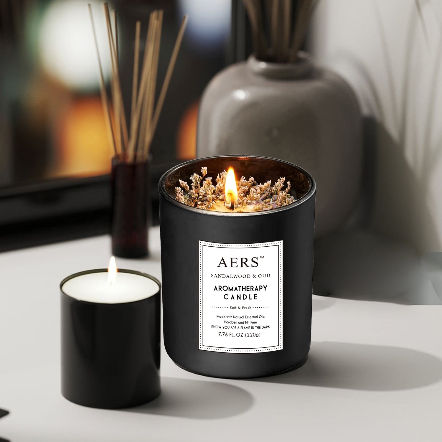 Customizable Black Matte Glass Lavender Scented Candle with Dried Flowers 220g - MOQ 1000, Professional Design Services