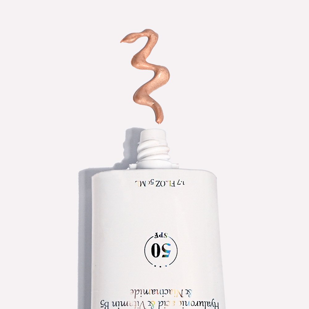 Custom Logo Tinted Sunscreen Spf 50 High Gloss UVA UVB Moisturizing For Black Skin Lightening Sunscreen