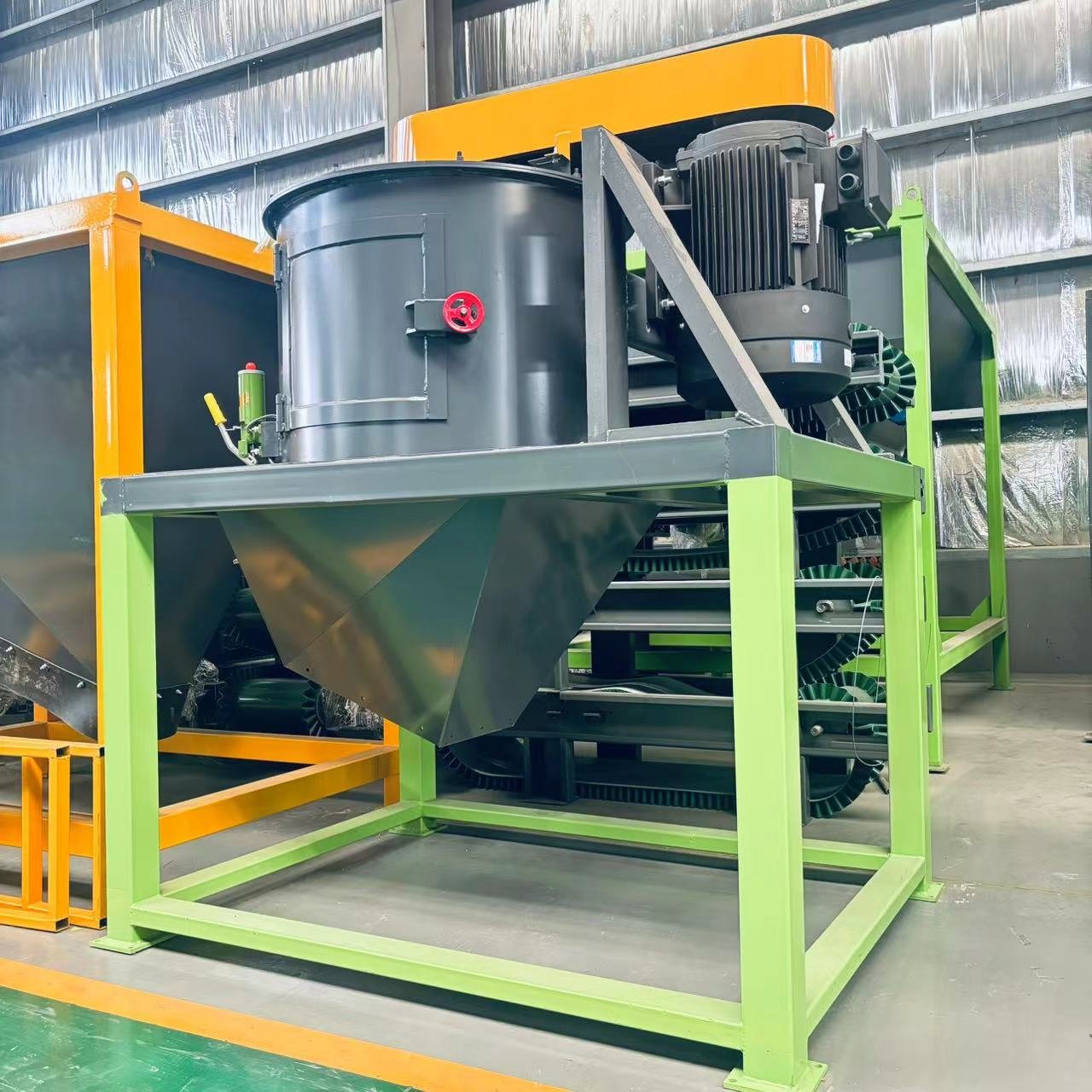 Vertical organic fertilizer mill manufacturers direct price concessions