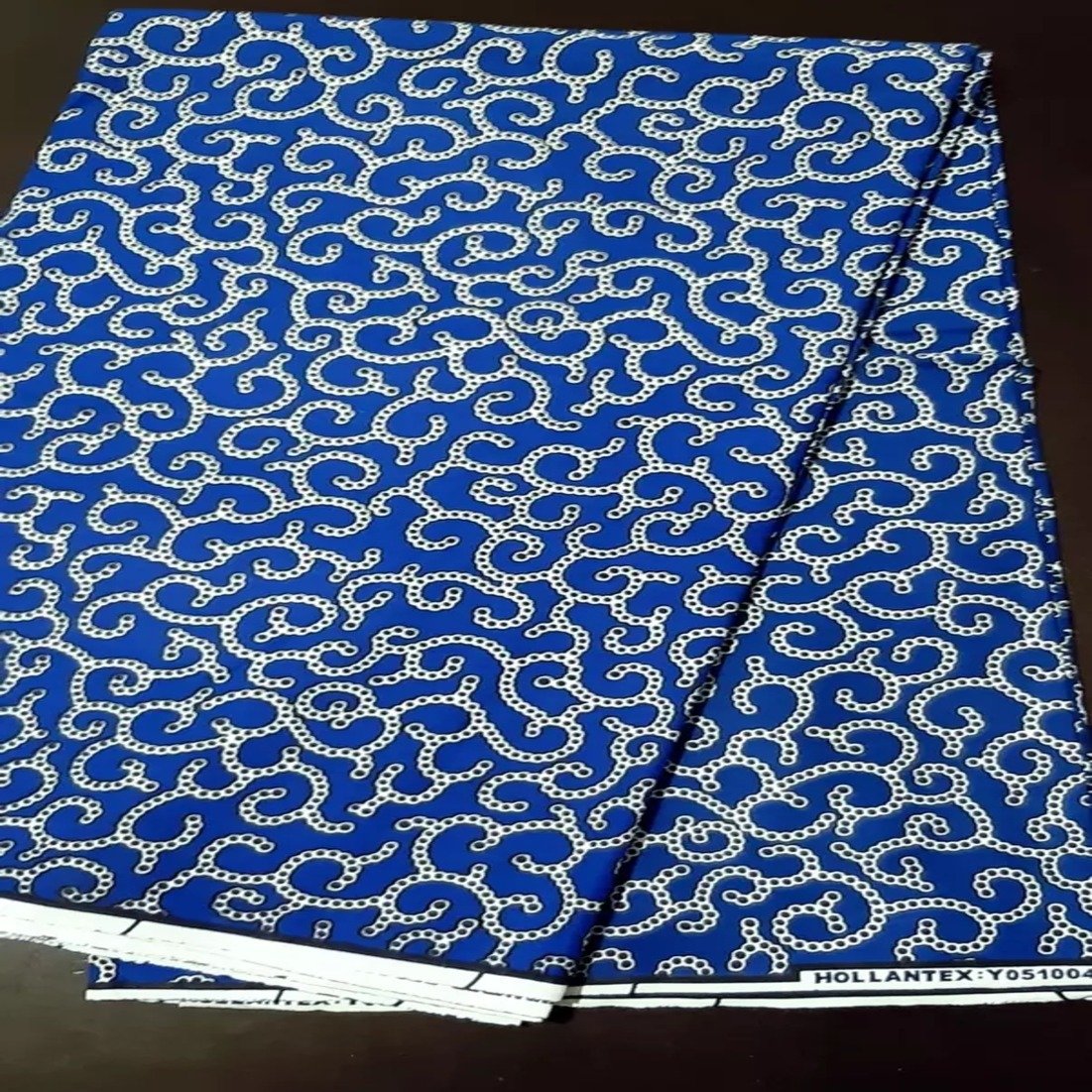 High-Quality African Wax Printed Fabric Holland Loincloth with Vibrant Patterns, Perfect for Traditional Wear and Custom Designs