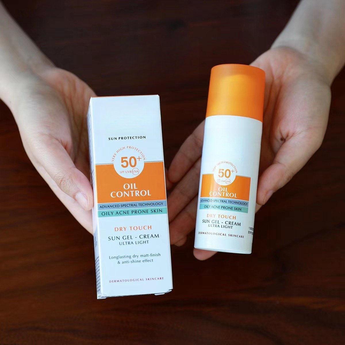 eucerii Natural Whitening Facial Sunscreen Essence Oil Control Sunscreen Gel SPF 50+UVA/UVB for Oily Acne skin 50ml