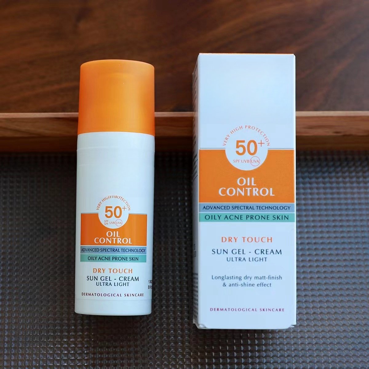 eucerii Natural Whitening Facial Sunscreen Essence Oil Control Sunscreen Gel SPF 50+UVA/UVB for Oily Acne skin 50ml