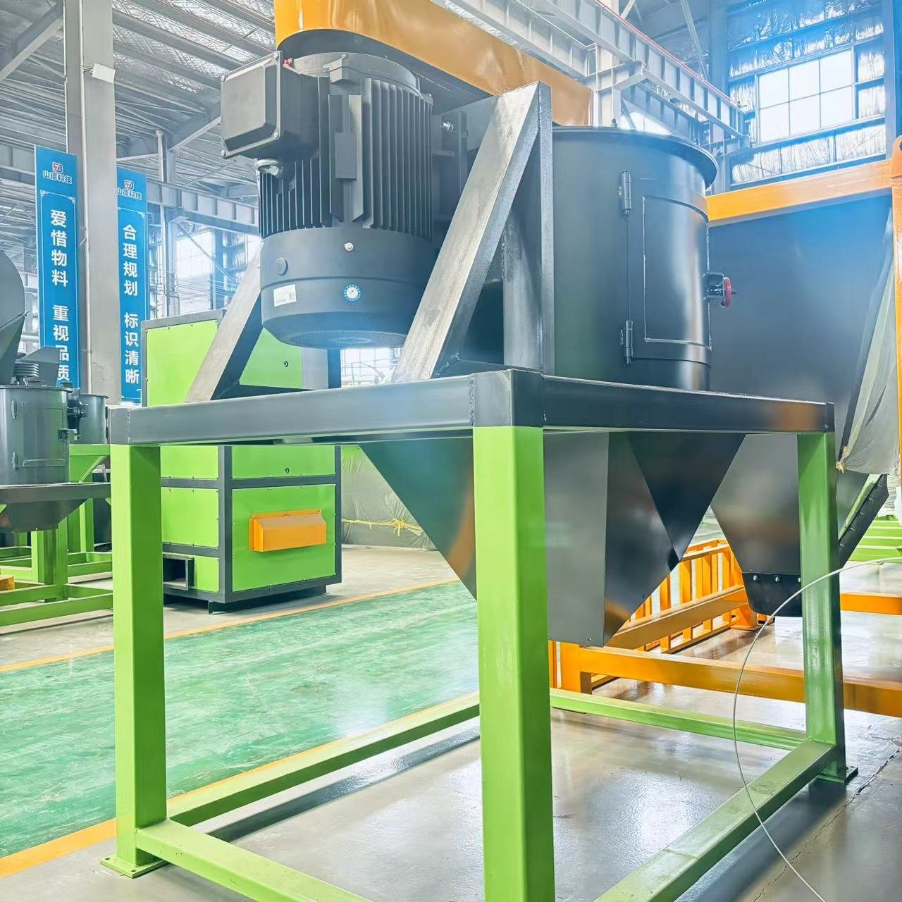 High efficiency vertical mill fineness up to 80 mesh wet mill