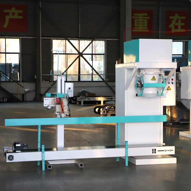 Factory Price Packing Machine 5kg 10kg 15kg 25kg Charcoal Briquettes Organic Fertilizer Compost Filling Weighing Packing Machine