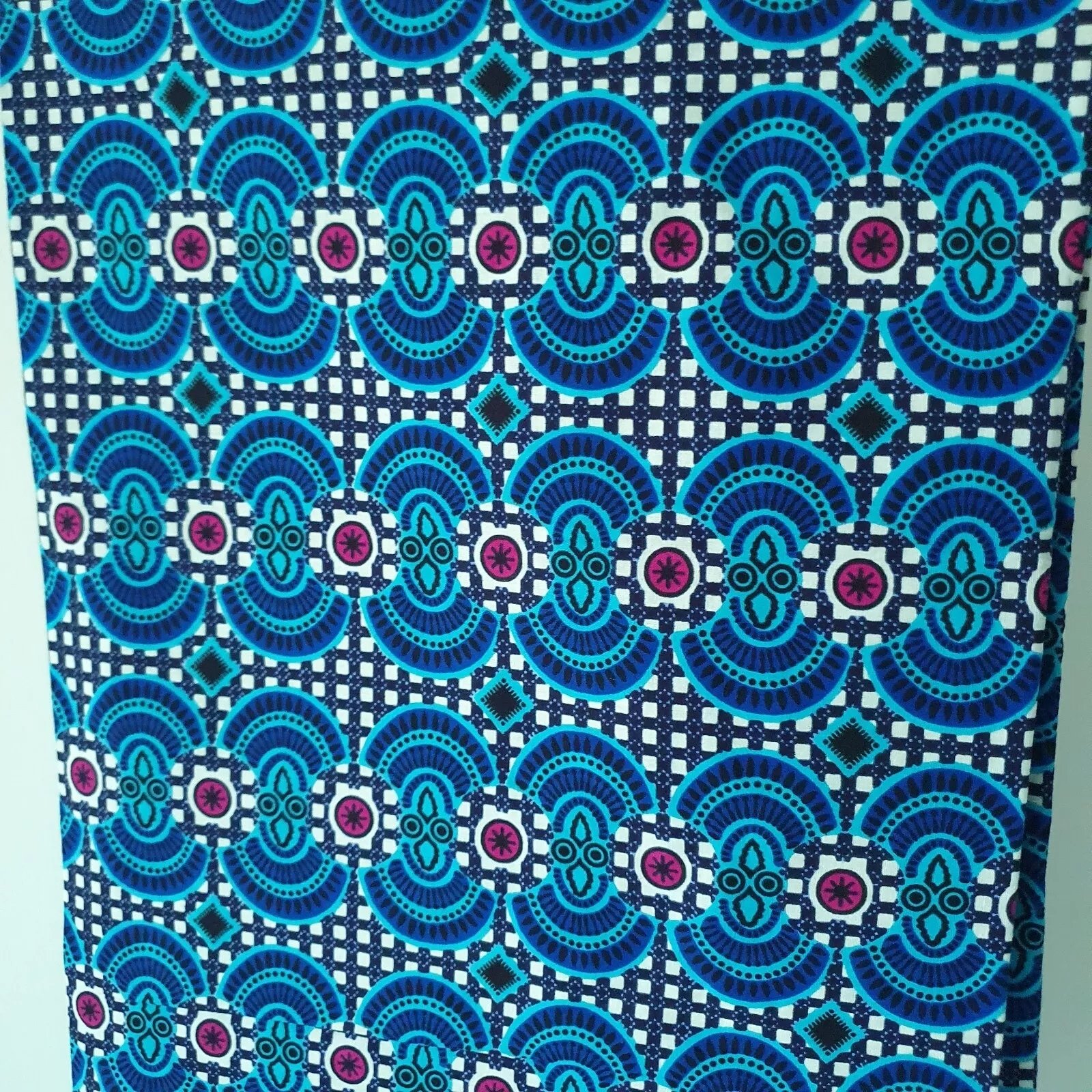 High-Quality African Wax Printed Fabric Holland Loincloth with Vibrant Patterns, Perfect for Traditional Wear and Custom Designs