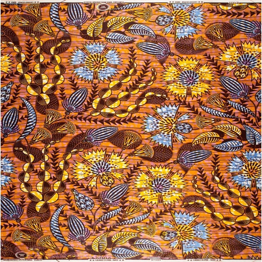High-Quality African Wax Printed Fabric Holland Loincloth with Vibrant Patterns, Ideal for Traditional Wear and Custom Designs.