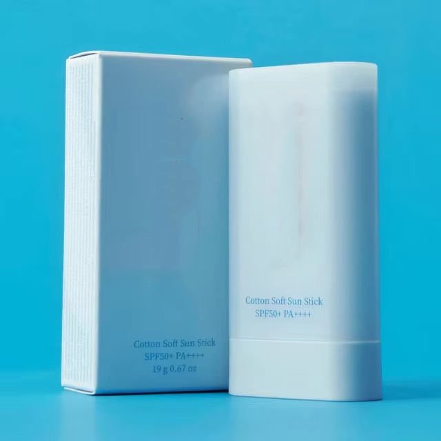 19g Non-Greasy No White Cast Korean Skincare Cotton Soft Sun Stick SPF50+ PA++++ Lightweight Sunscreen Stick for Face