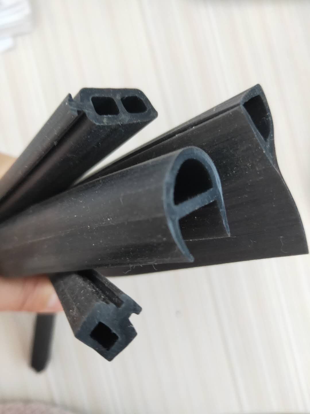 Manufacturer Automotive Silicone Strips Car Rubber Sealing Auto Window Sealing