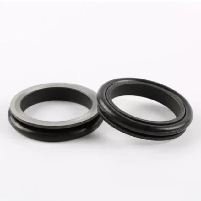 High wear-resistant stainless steel metal floating oil seal