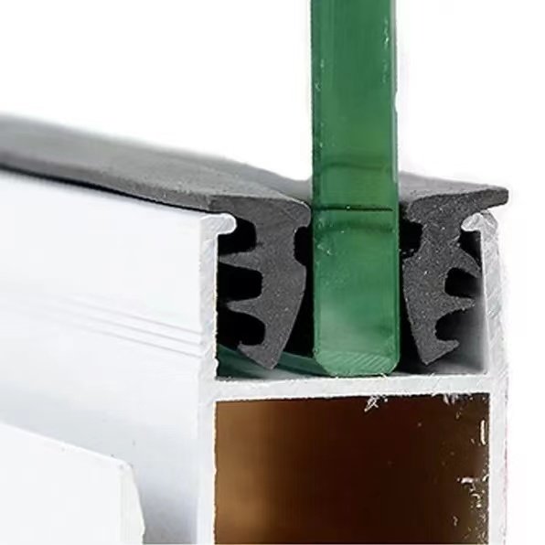Special sealing wind-proof gap-filling sealing strip for broken bridge aluminum alloy doors and windows