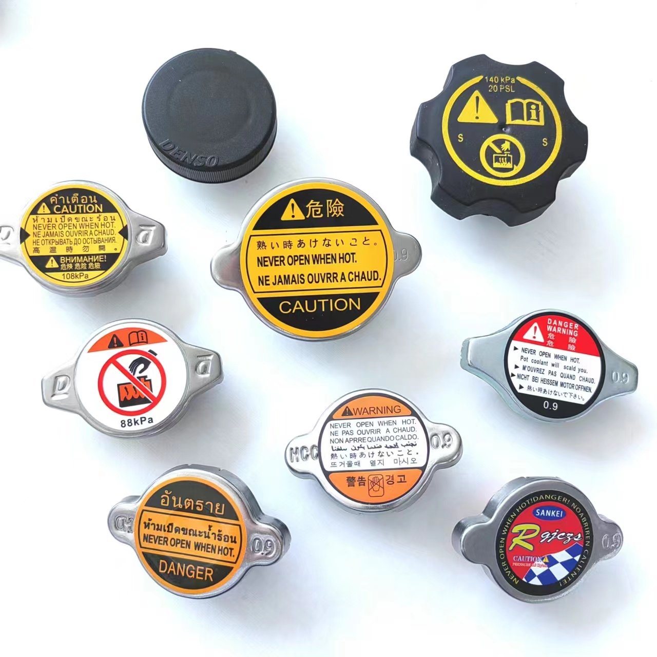 Automotive cooling system Common Blue black Red Various models of radiator caps are available for Toyota Hyundai vehicles