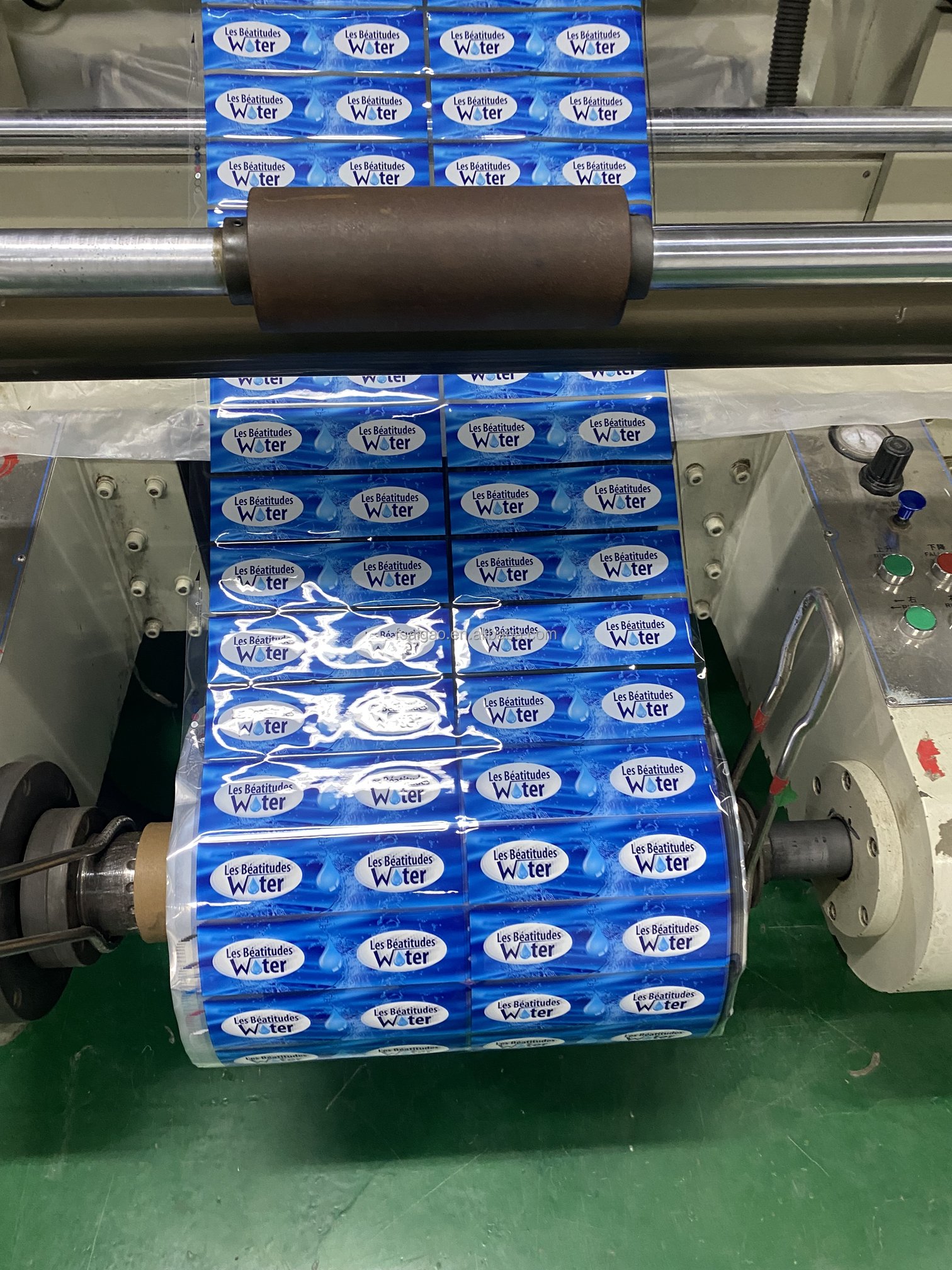 Custom Printed Pvc Heat Shrink Packing Film Plastic Roll Film For Bottle