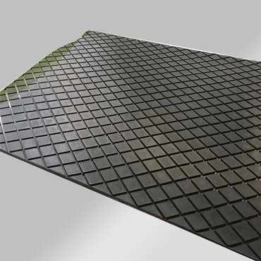 Diamond pattern rubber sheet