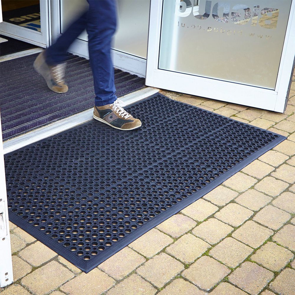 Entrance drainage rubber floor matting mats for floor non-slip wet area floor mat pool with holes 3ft x 5ft