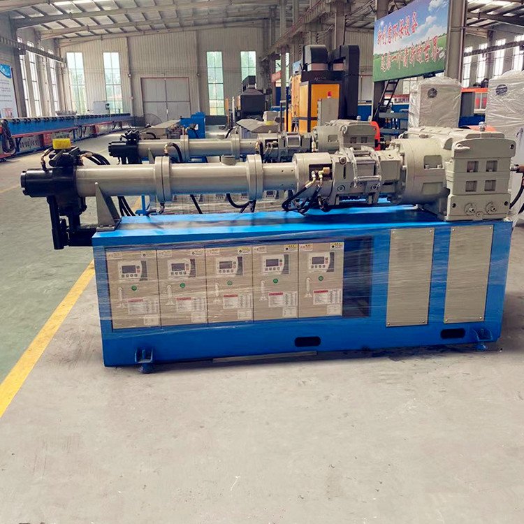 Rubber band making equipment