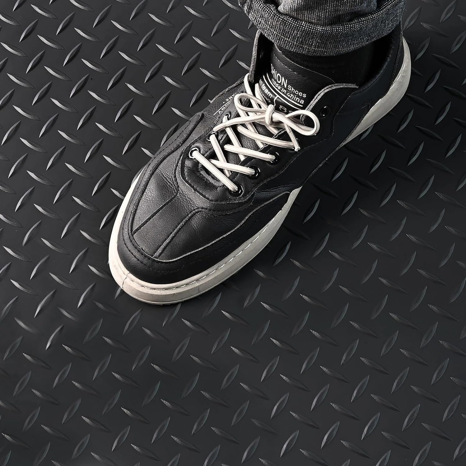 Different Thickness Anti-skid Skid-proof Slip-resistant Rubber Flooring Paving Anti-slip Rubber Mat Non-slip Rubber Sheet Roll