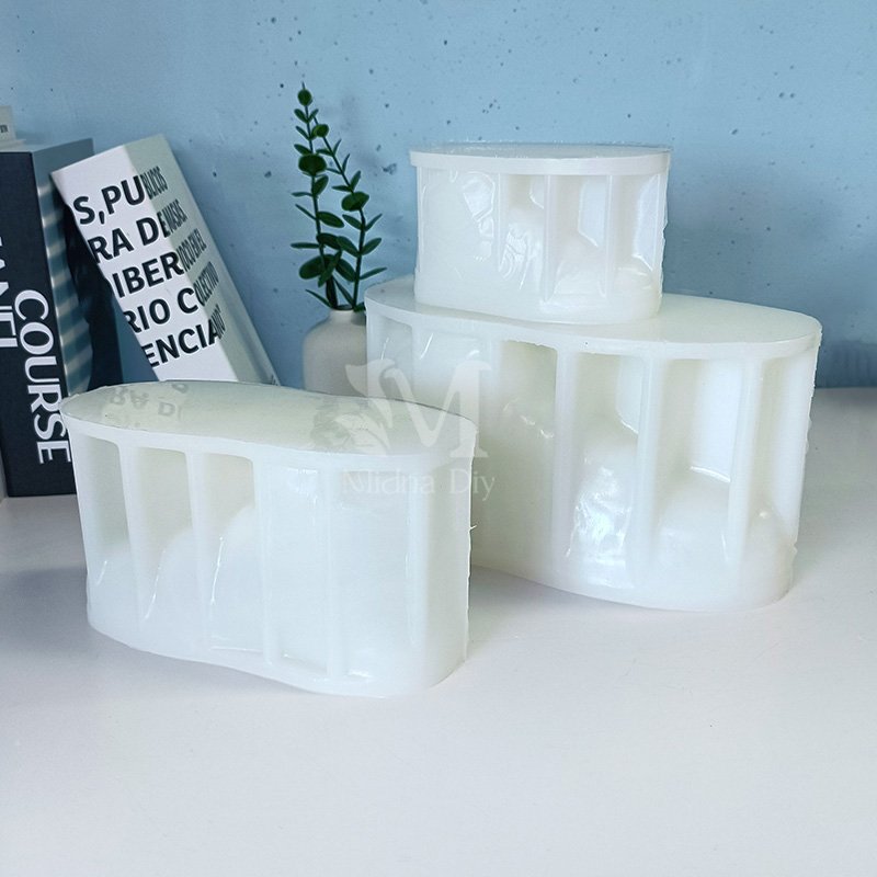 J144 13cm Hot Selling Creative Home Decorative Aroma Natural luxury sneaker candle mold fashion sport Shoe Sneaker Candle mold