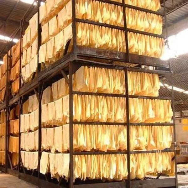 RSS3 Natural Rubber High Quality Rubber Smoked Sheet Good Price from factory Vietnam