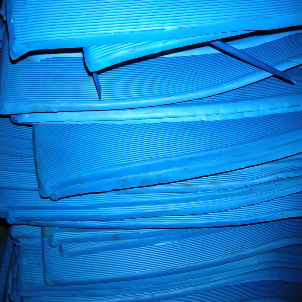 Red Green Blue Out Soles EVA Foam Sheet For Flip-flop Beach Slippers Big Embossed Shark Skin PE EVA Foam Rubber Sheets