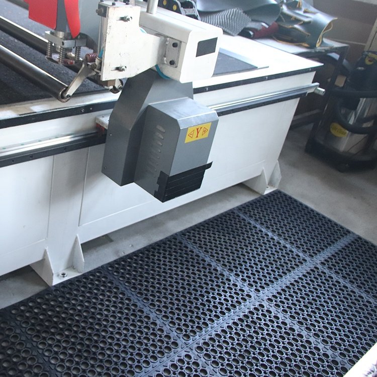 Hollow wear-resistant anti-fatigue mat workshop Hydrophobic Anti fatigue Practical Industrial rubber mat
