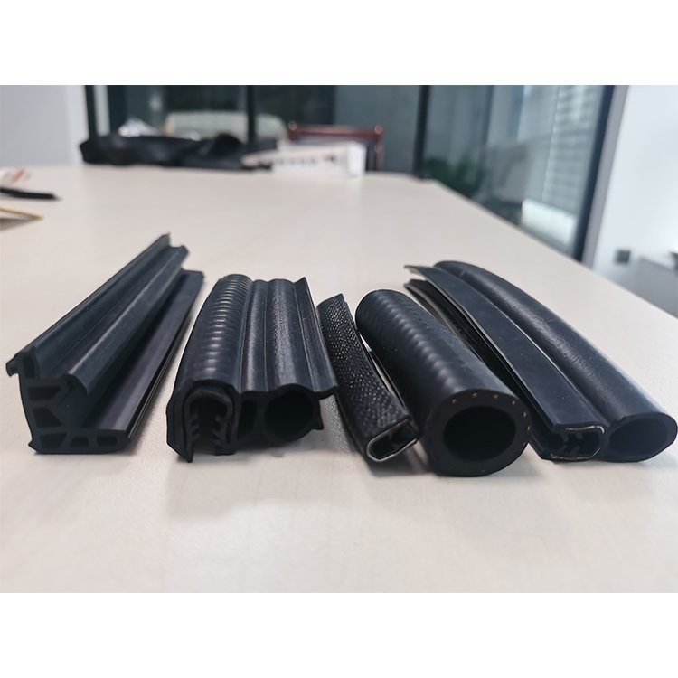Factory Hot Sale Customized Weatherproof Stripping Car Door Rubber Strip Window Automobile Rubber Seal Strip Edge Trim Seal