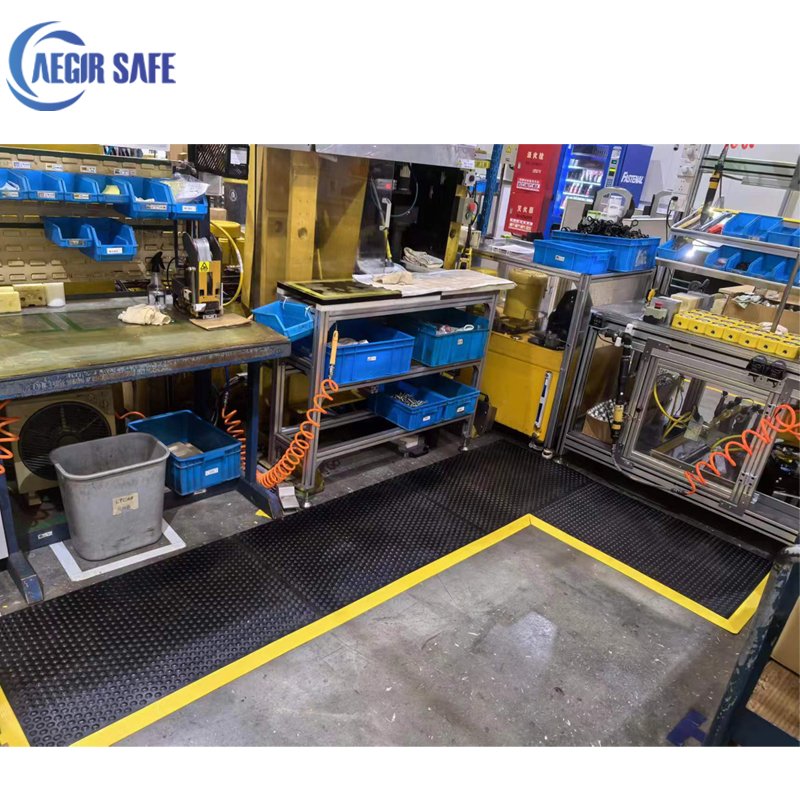 China Anti-Fatigue Industrial Rubber Floor Mat Medium Duty Antifatigue Mat For Sale