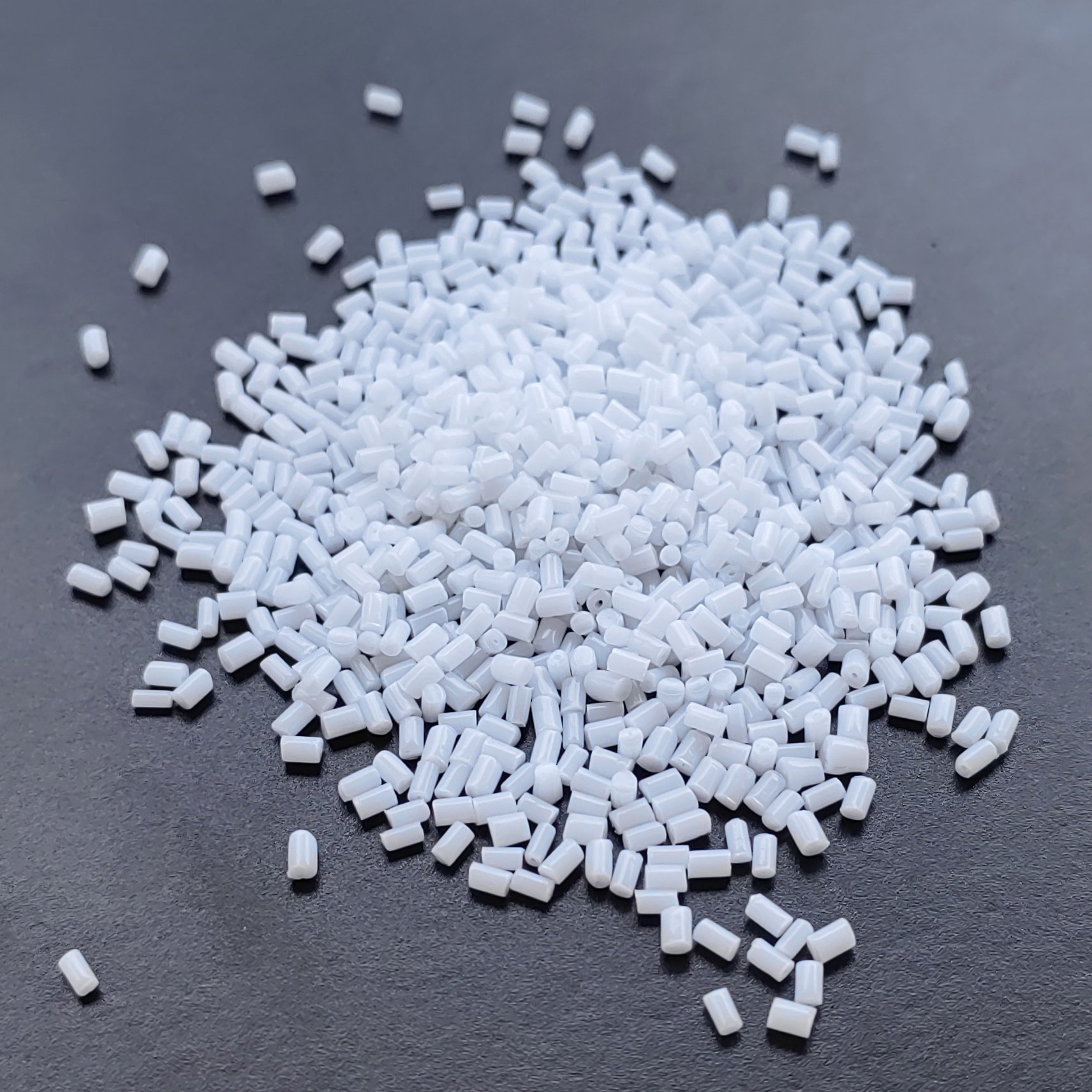 POM N2640 Z6 AT High Impact Resistance Low Rigidity Injection Grade POM plastic Raw Materials