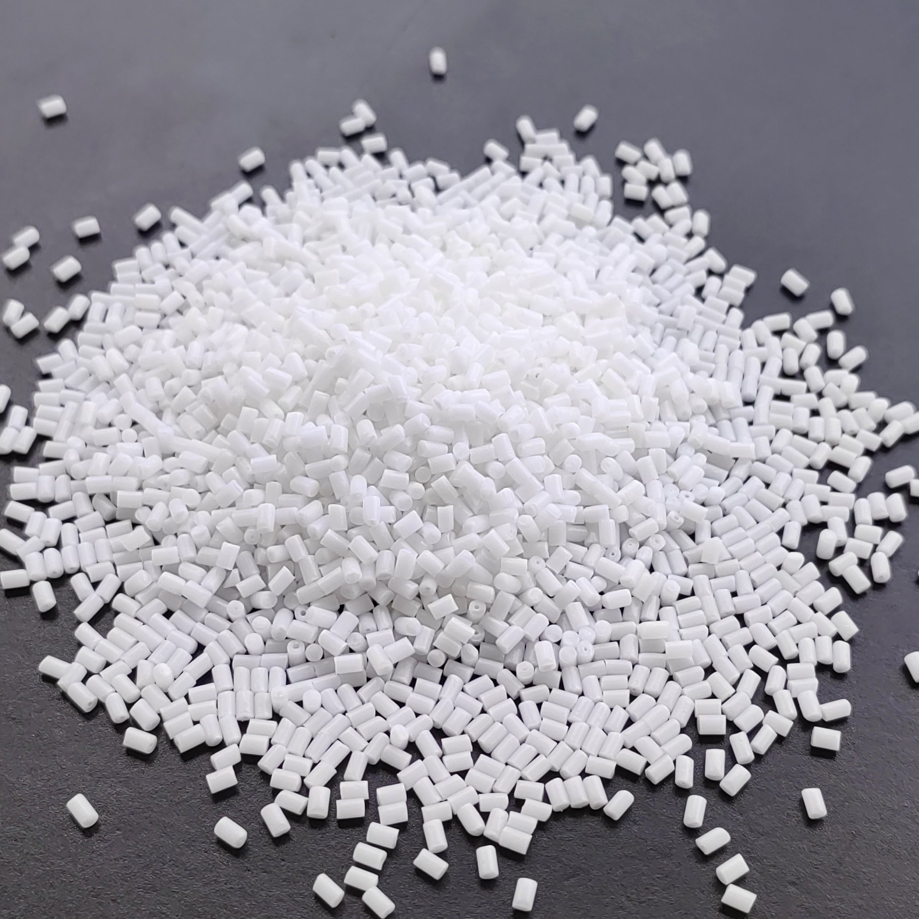 POM N2640 Z6 AT High Impact Resistance Low Rigidity Injection Grade POM plastic Raw Materials