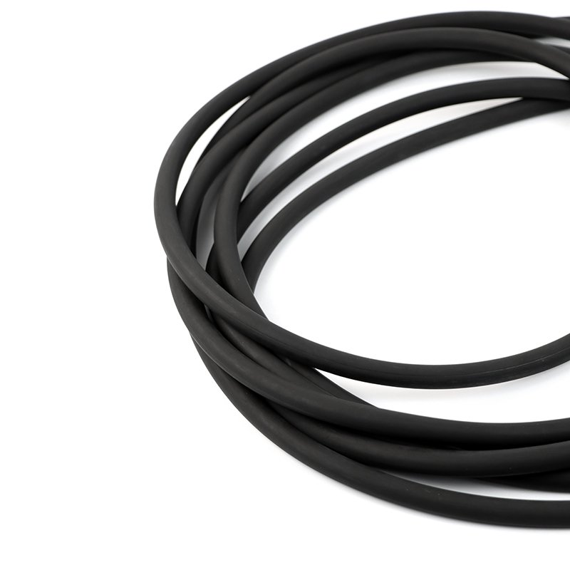 Strong Automotive Sealing FFKM O Ring Fluorine Rubber FKM Large Size Rubber O Ring Oil and Acid Resistant O Ring Seal
