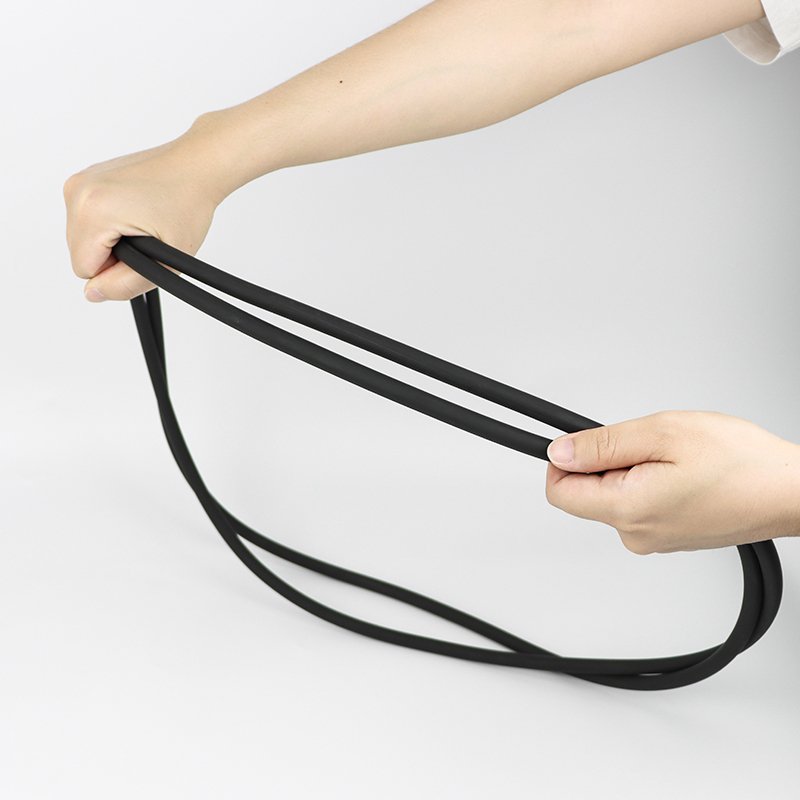 Strong Automotive Sealing FFKM O Ring Fluorine Rubber FKM Large Size Rubber O Ring Oil and Acid Resistant O Ring Seal