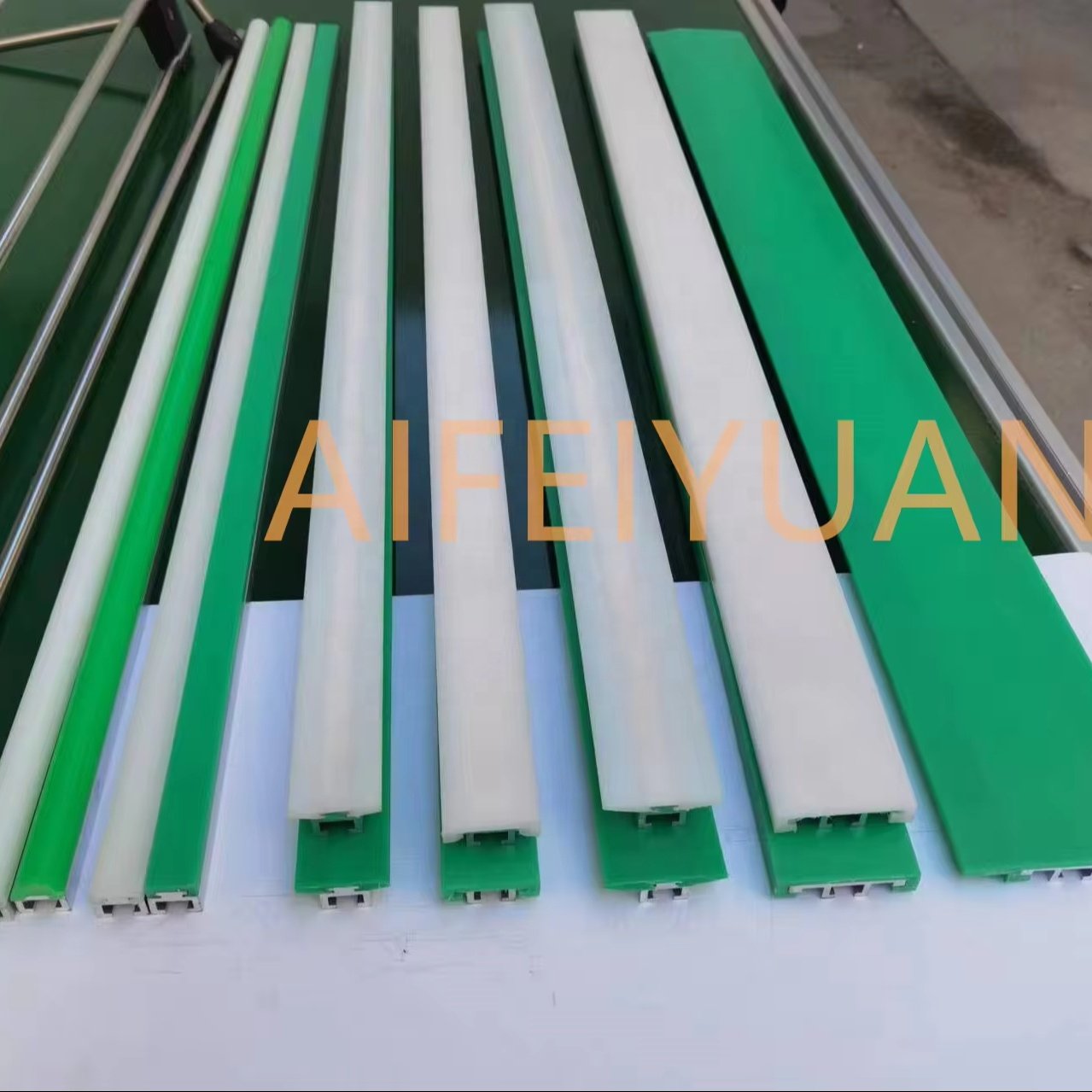 plastic hdpe wear strips flat plastic strips rigid uhmwpe round bar