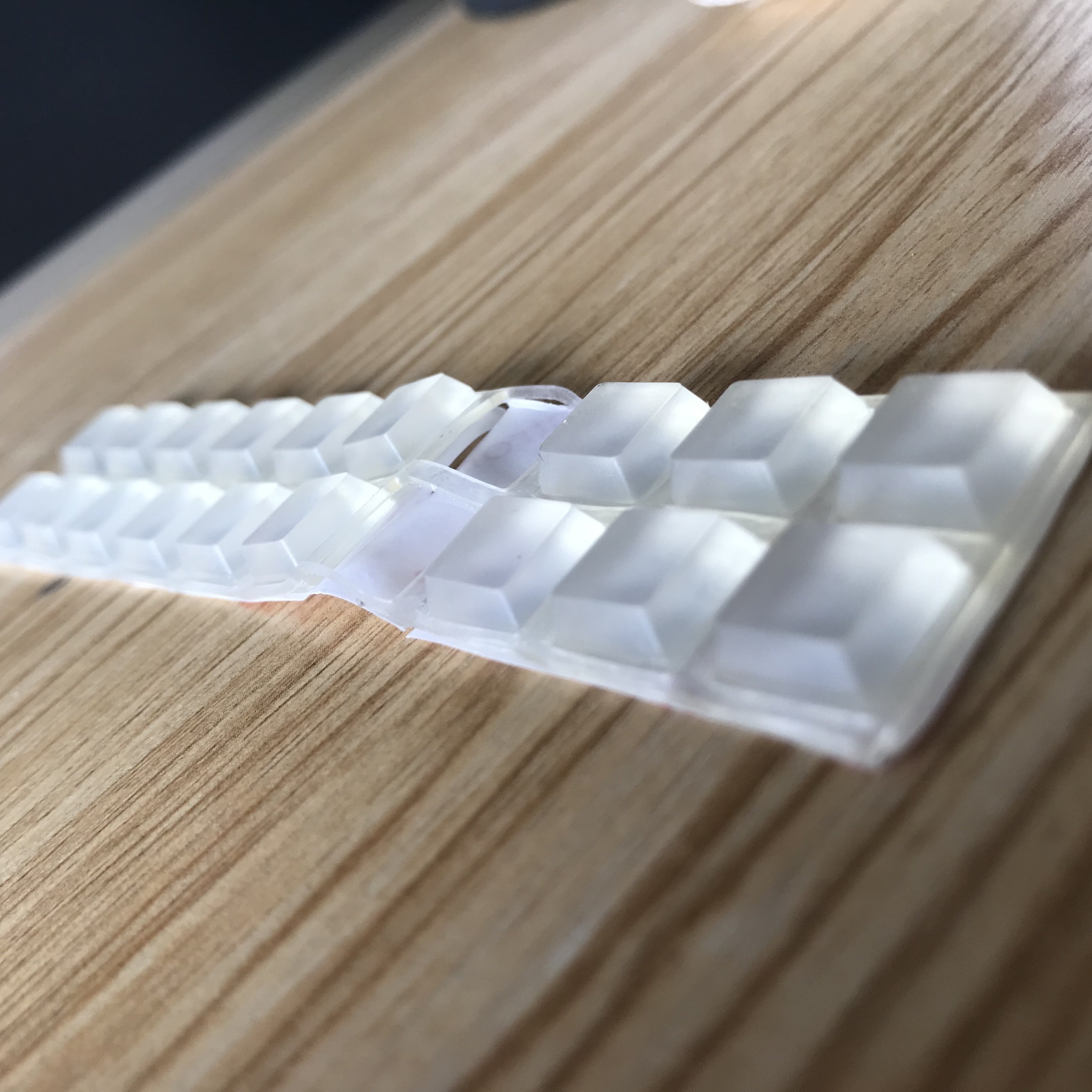 Clear Soft Bumpers Pads Self Adhesive Transparent Silicone Sticky Rubber Feet For Ironing Board /Chair