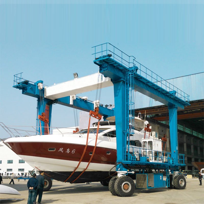 Factory customized Rubber tyred gantry crane for boat marine travel lift boat lifting cranes