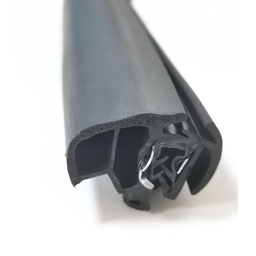 Customized Automotive Rubber U Channel Seal Strip EPDM compound Rubber Seal Strip