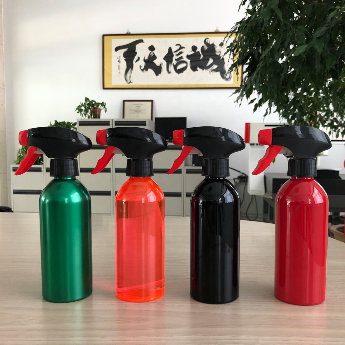 450ml 500ml Different Colors Plastic Mist triggers Spray Bottle