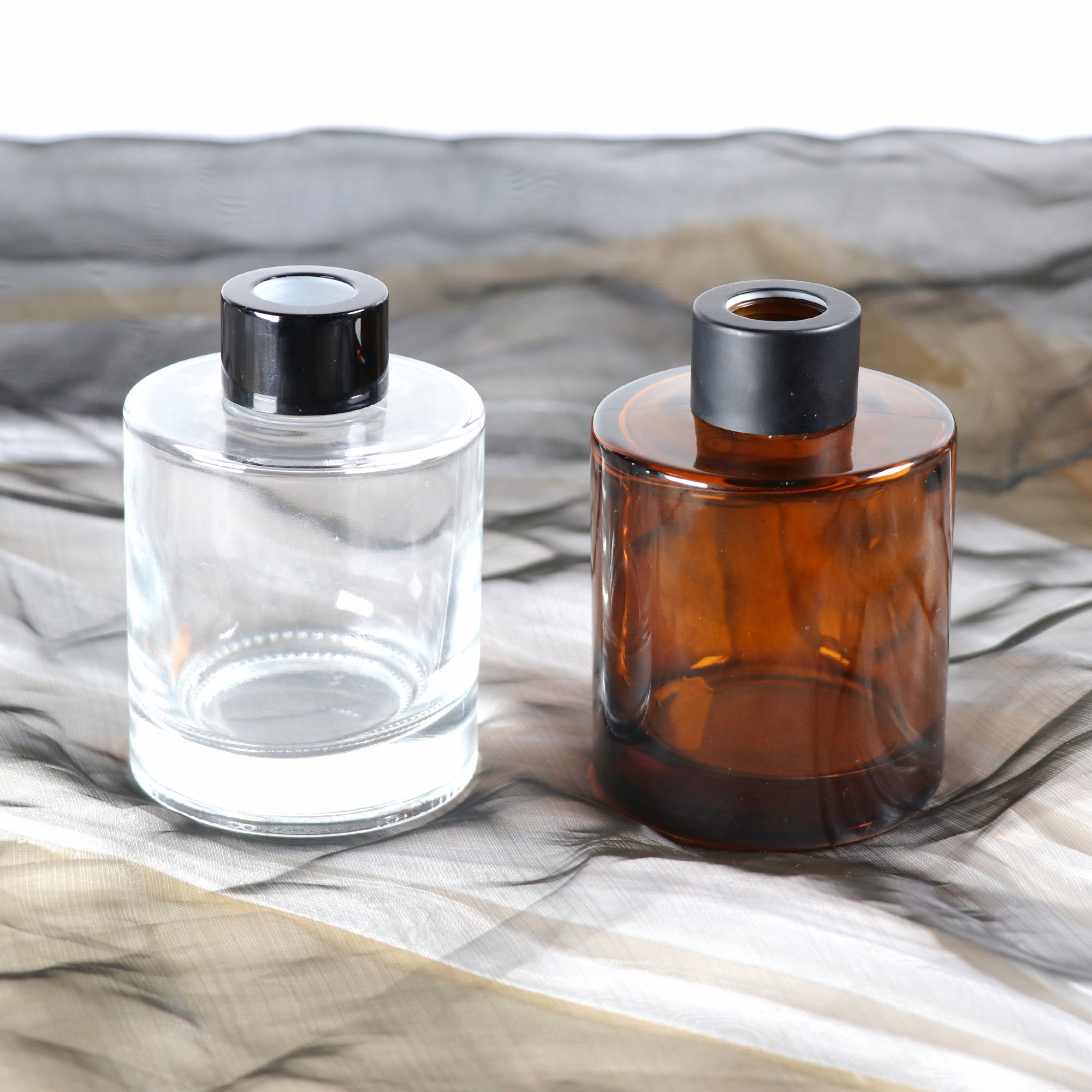 New Fashion 100ml 150ml 200ml Round Transparent Amber Reed Diffuser Bottle Aromatherapy Container Air Fresh Fragrance Bottle