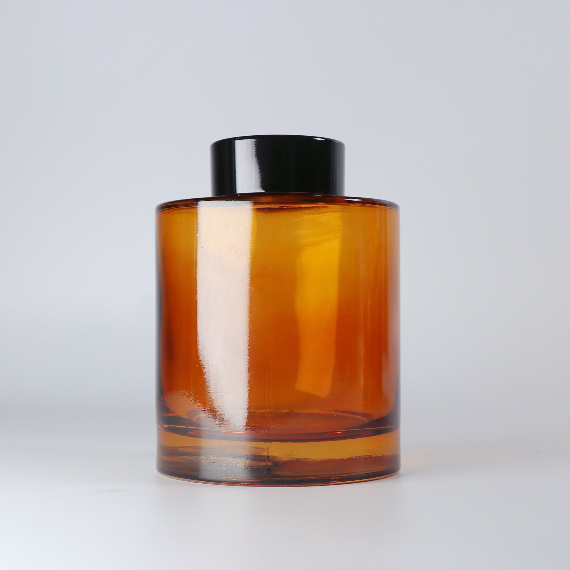 New Fashion 100ml 150ml 200ml Round Transparent Amber Reed Diffuser Bottle Aromatherapy Container Air Fresh Fragrance Bottle
