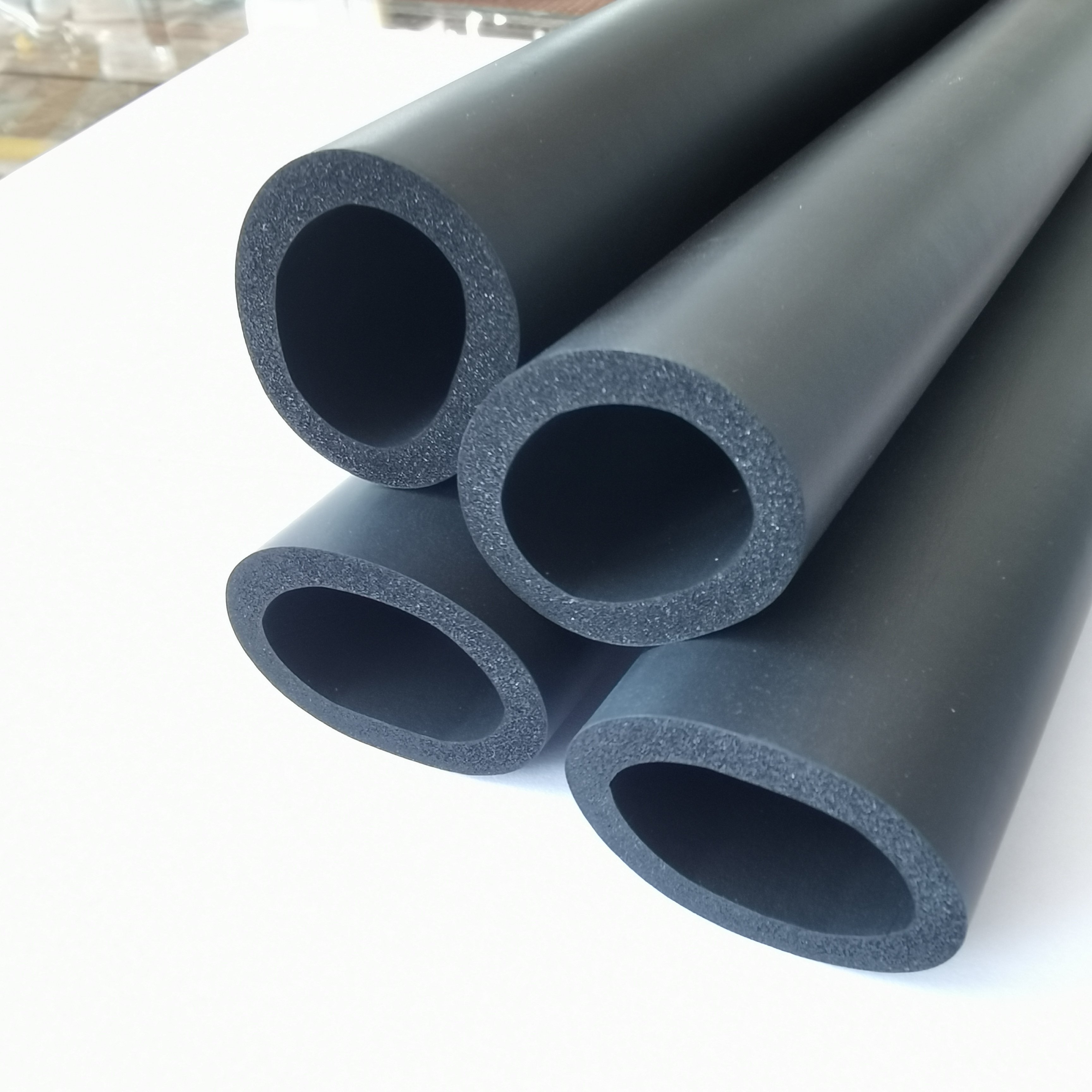 NBR Sponge Tubing Oil Resistance Thermal Insulation Neoprene Foam Tube Handles for Sports Equipment