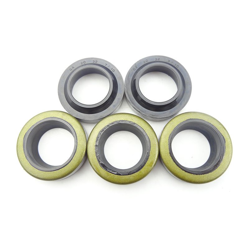 Nitrile fluorine rubber oil seal TC oil seal 20*32*7/10 for automotive parts