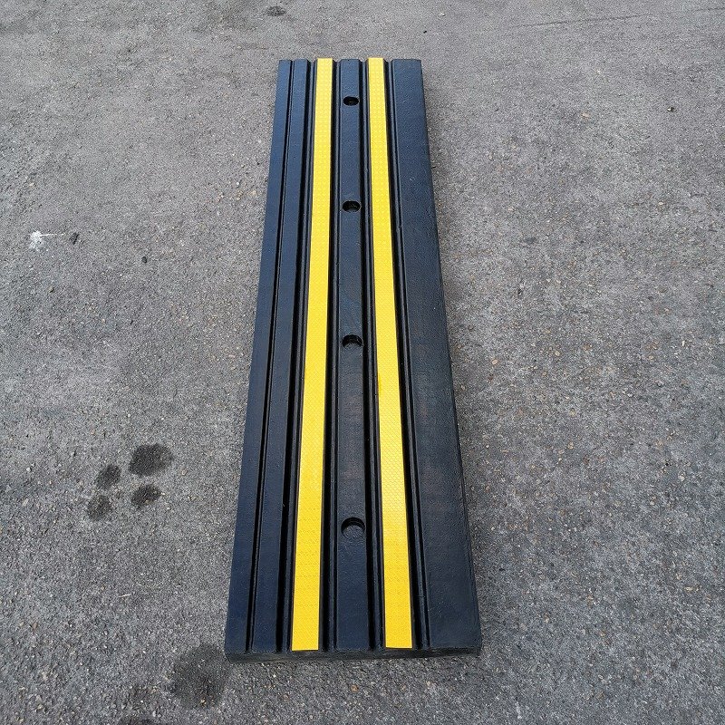 Rubber Roadway Wall Guard Protector 1m Rubber Dock Protector