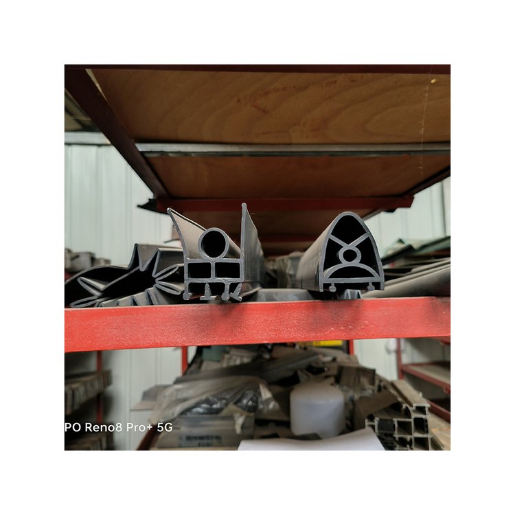 Direct Factory Sale New Design D-Shape EPDM Sealant Strip Rubber Door & Bathroom Sealing Strip with Mold Processing Service
