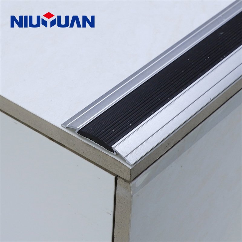 NIYUAN Manufacturer Customization Floor Anti Slip Aluminium Stair Edge Nosing