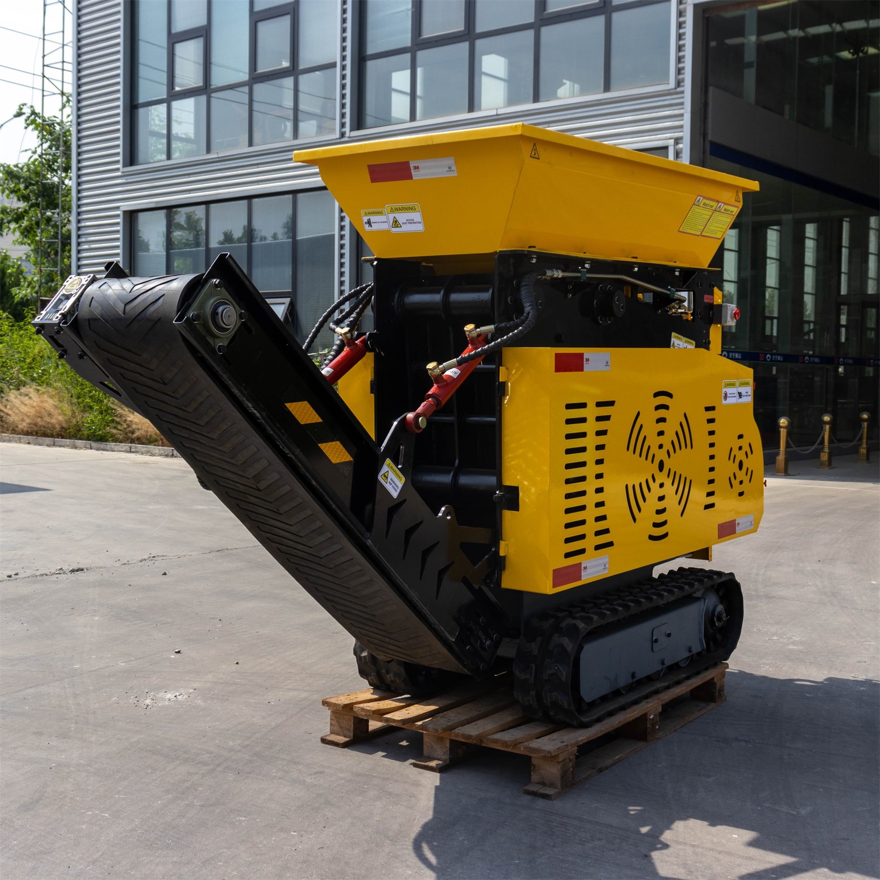 Mobile Concrete Crusher Small Portable Jaw Crusher Stone Rock Crushing Machine