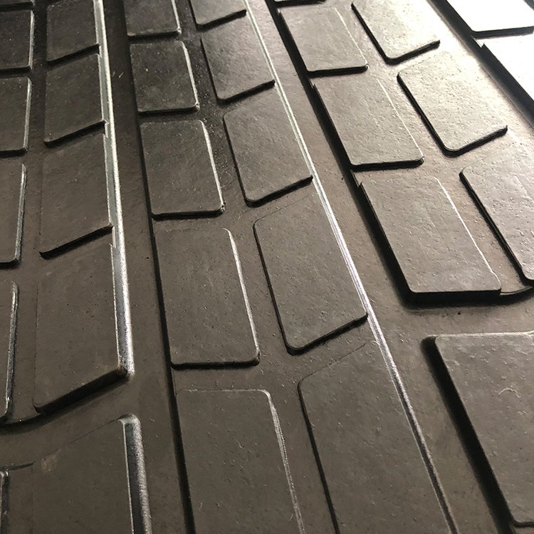 High Quality Farming Rubber Mat Durable Non Slip Rubber Cow Horse Stall Mats Roll