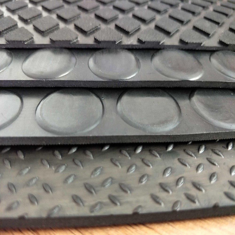 Super thin 2mm soft black rough top anti-slip small diamond rubber matting / neolite rubber sheet SBR