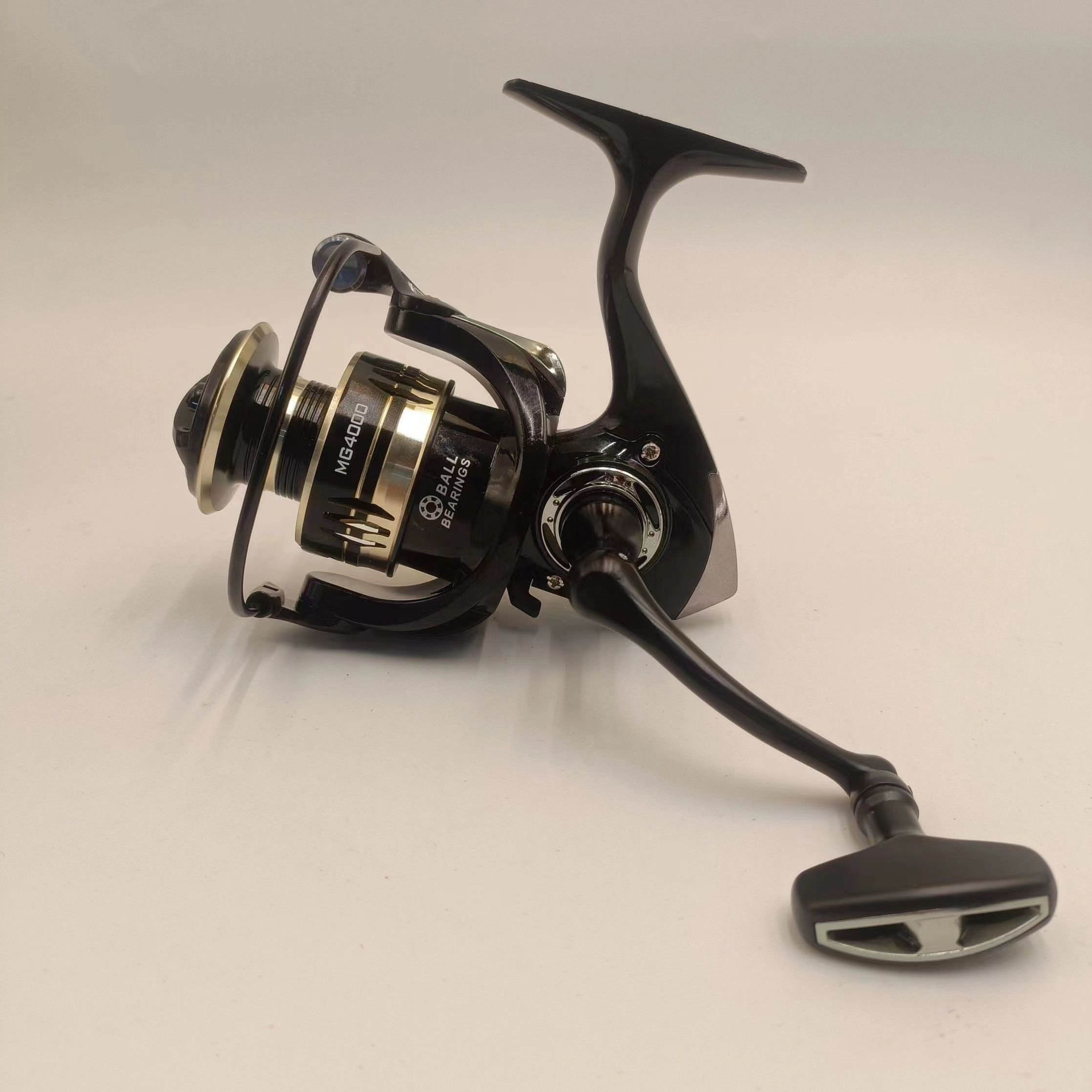OEM Fast Action Plastic Fishing Reel for Carp and Bass for Sea Ice Freshwater Fishing for Kids Stream Fishing