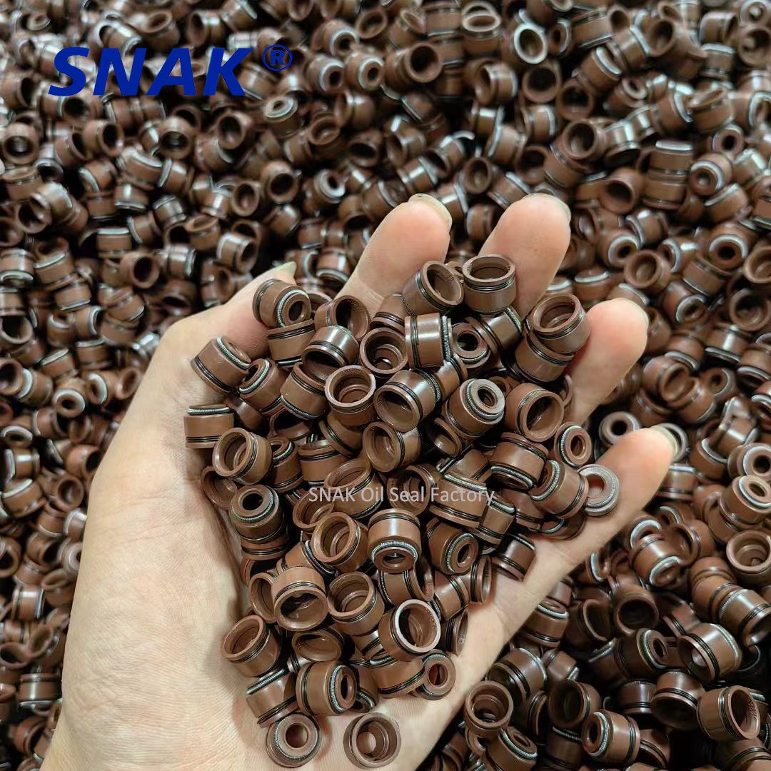 SNAK Hilux Genuine Auto Engine Parts rubber Valve Stem Seal 1NZ 1SZ Oil Seal valve stem seal For Toyota