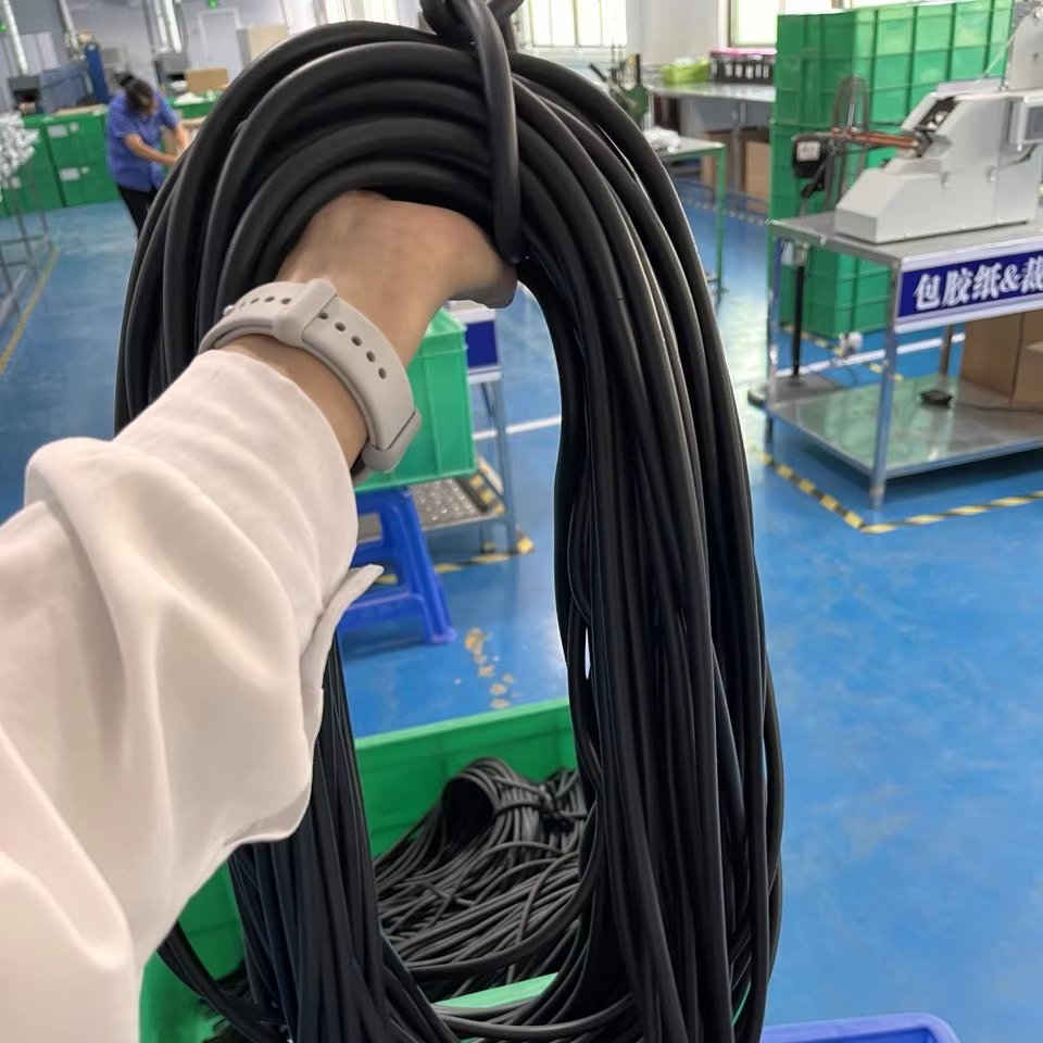 Insulation EPDM Rubber Round Sponge Cord Closed Cell Sponge EPDM Rubber Cords
